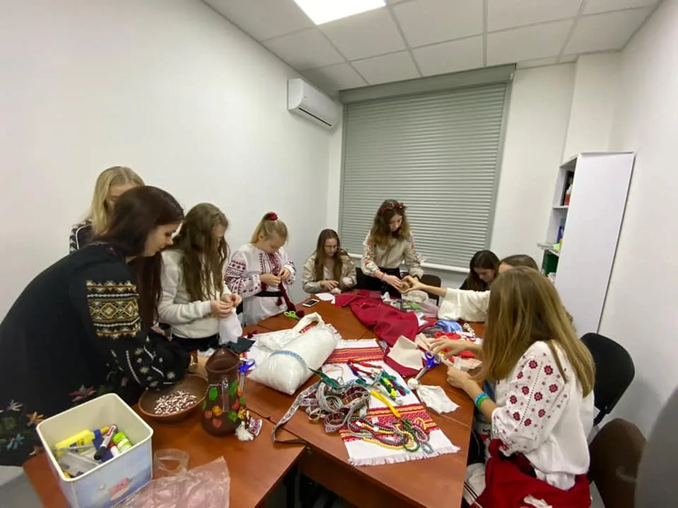 Заняття у ліцеї Educator